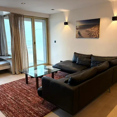 Renovated 3-bedroom With Amazing Sea View T169 * Остенде