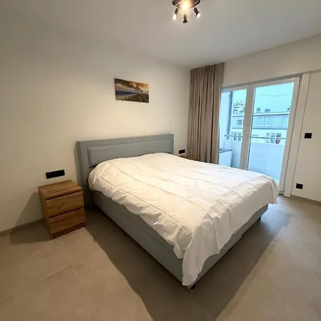 Апартаменты Renovated 3-bedroom With Amazing Sea View T169