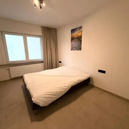 Апартаменты Renovated 3-bedroom With Amazing Sea View T169 Остенде