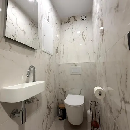 Renovated 3-bedroom With Amazing Sea View T169 Apartamento *